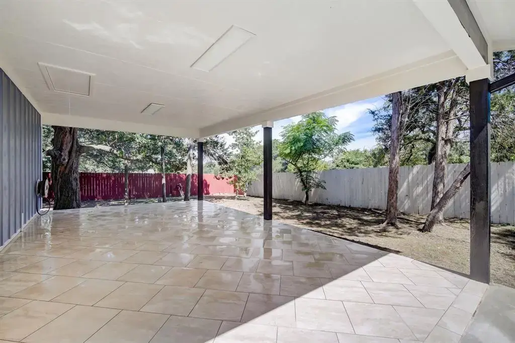 146 Shadow Oak Drive, Bastrop