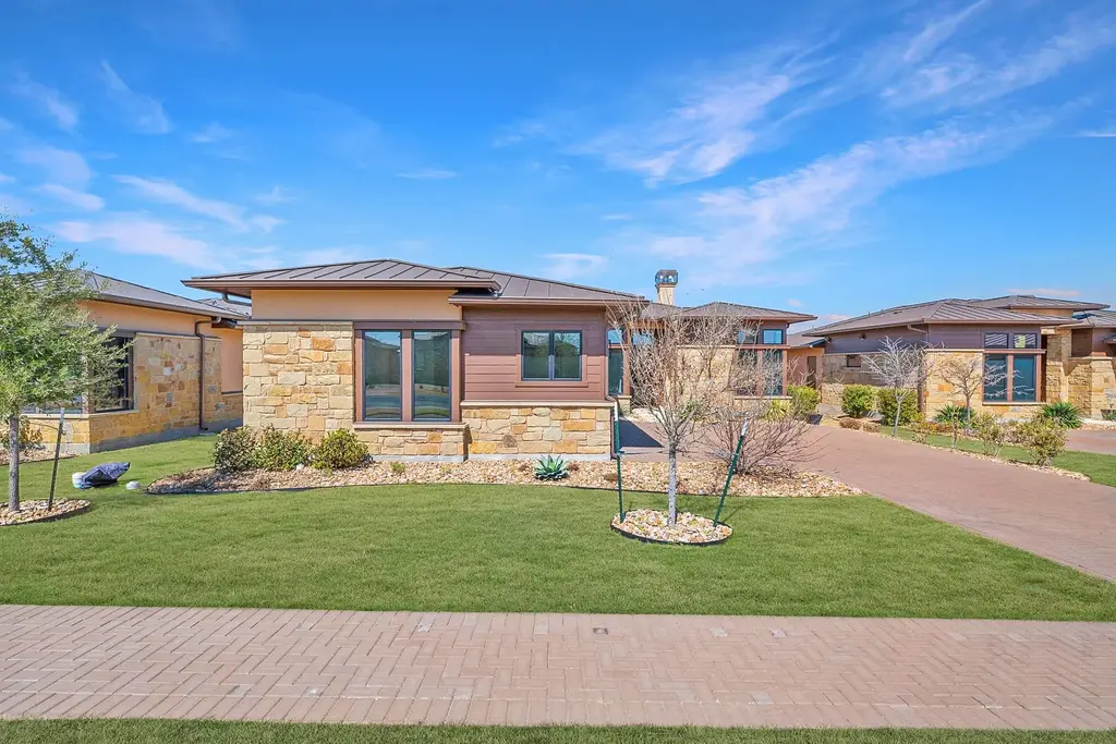 2308 Kahala Sunset Drive, Spicewood
