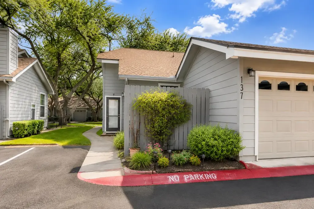 6501 Brush Country Road 137, Austin
