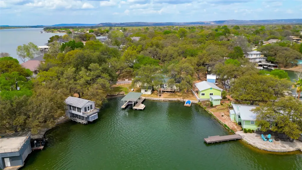 1833 Highland Drive, Marble Falls