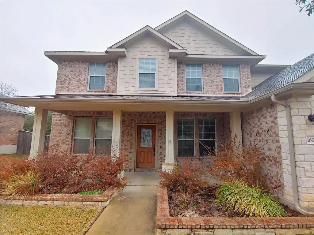 1601 Lions Den, Leander