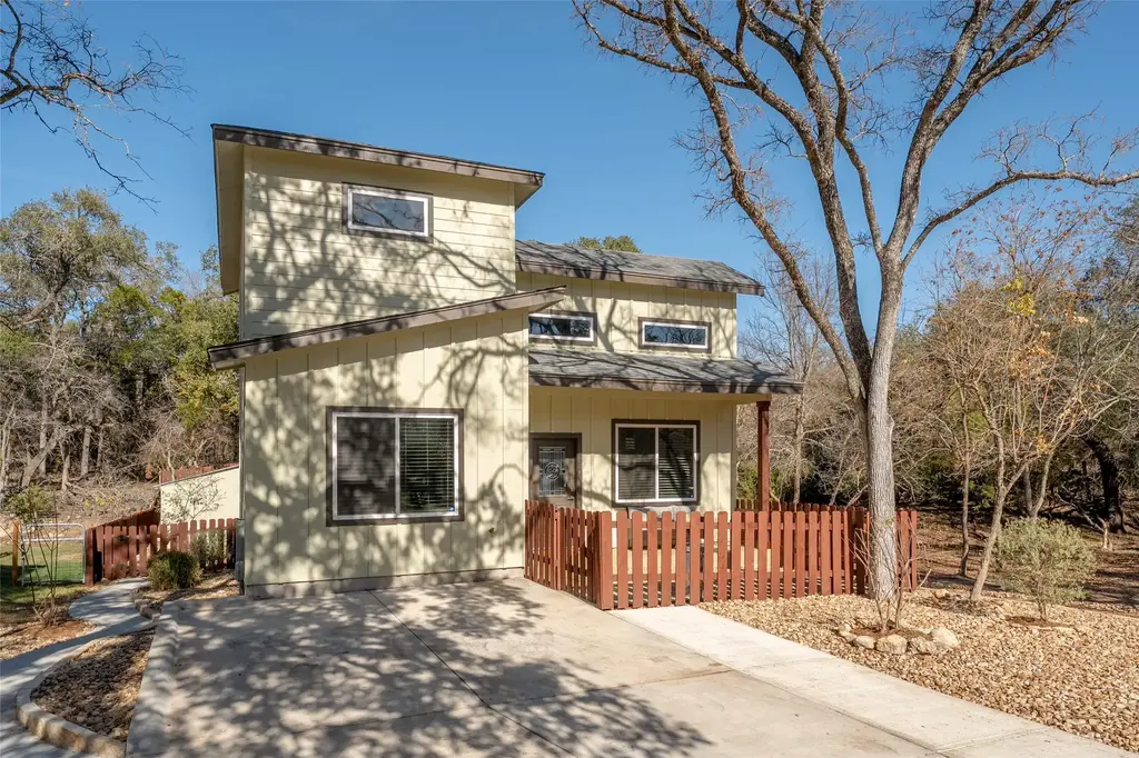 48 Wood Glen Drive, Wimberley