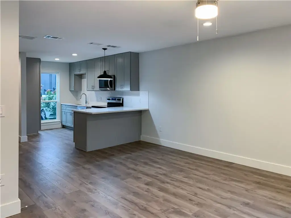 3812 Southway Drive 104, Austin