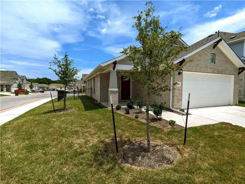2800 Joe Dimaggio Boulevard 94, Round Rock
