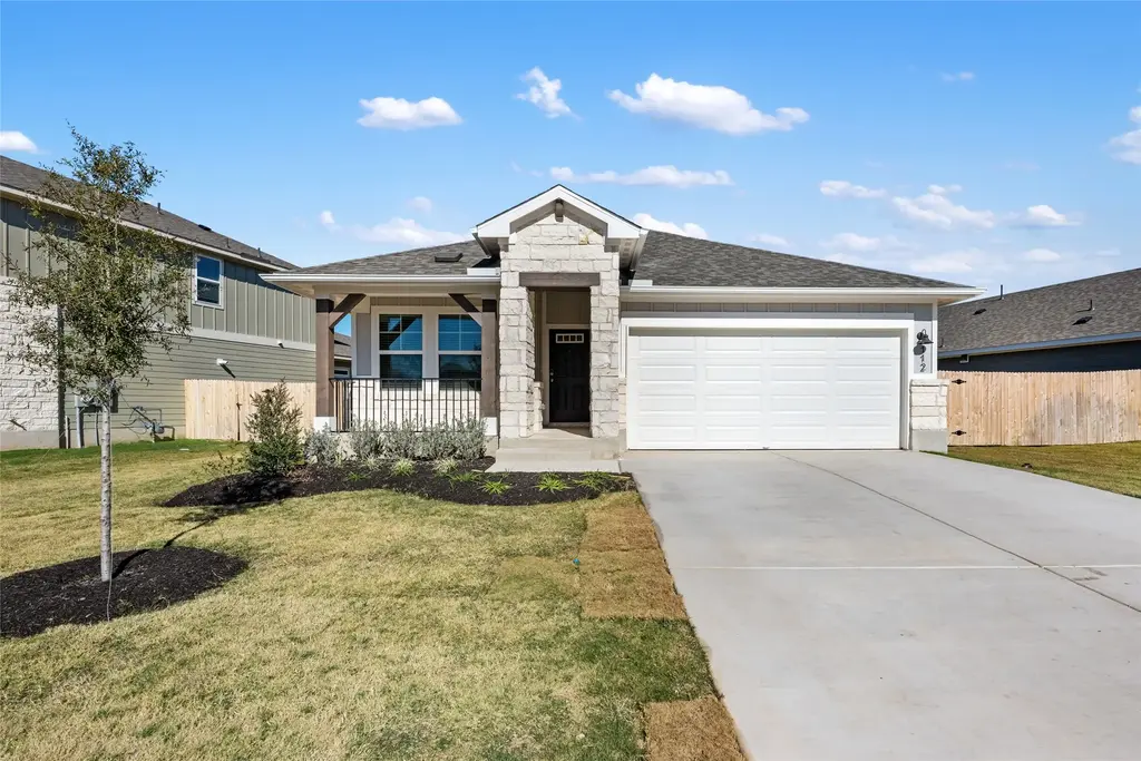 112 Short Toed Swoop, Cedar Creek