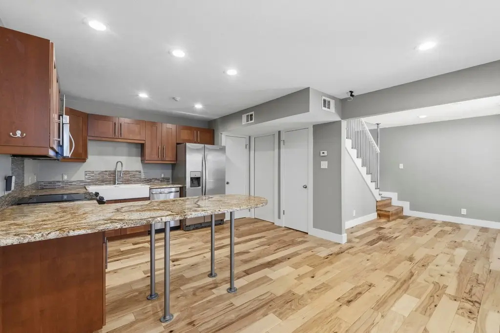 1101 Shoal Creek Boulevard 17, Austin