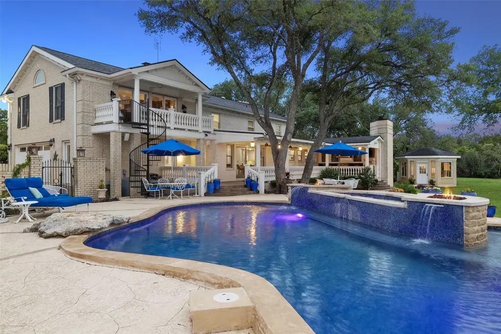 17700 N Rim Drive, Leander