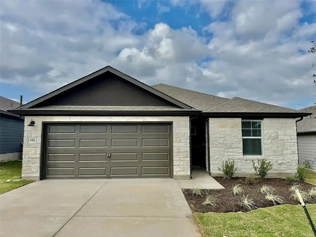 440 El Capitan Loop, Dripping Springs