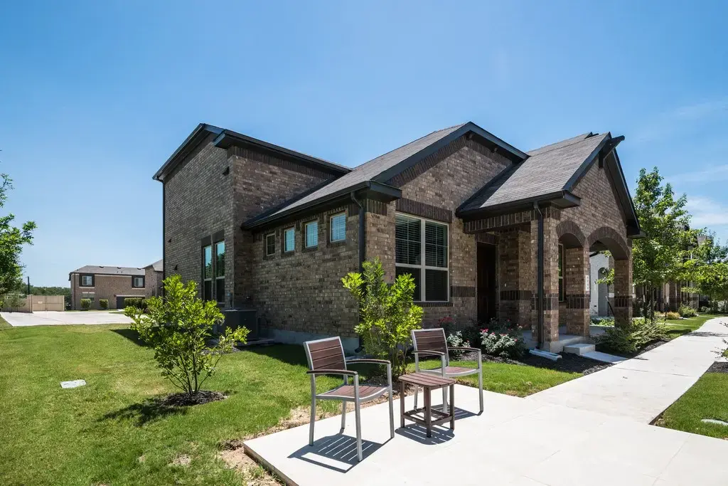 7220 Wyoming Springs Drive 404, Round Rock