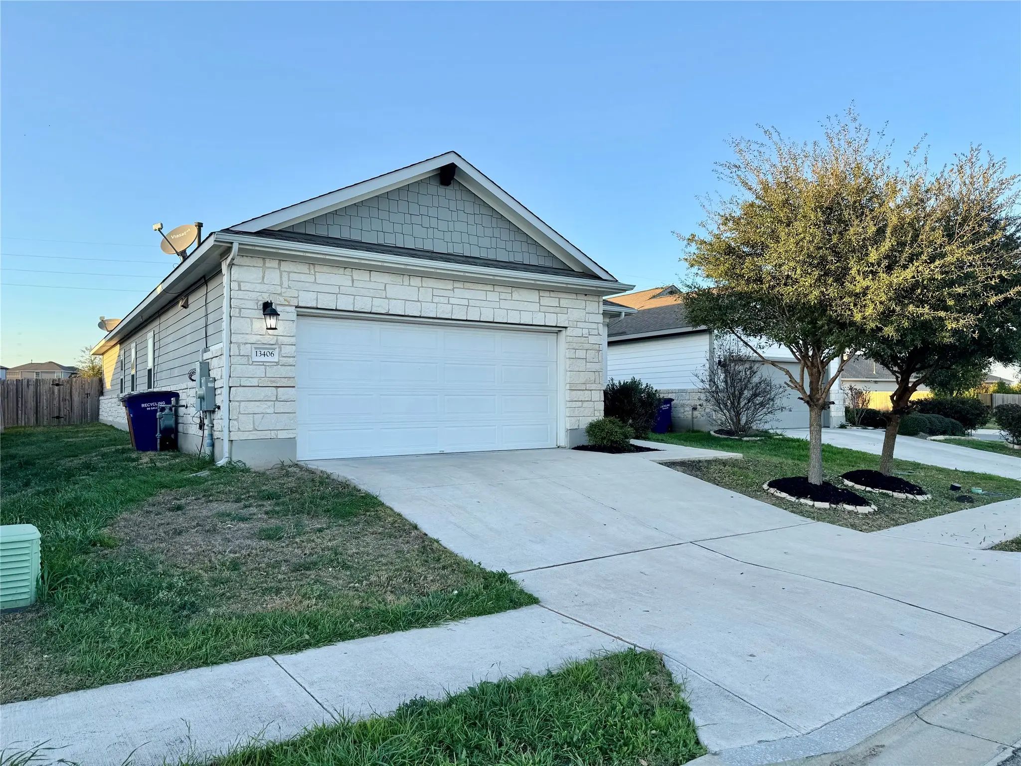 Photo of Listing #3823607