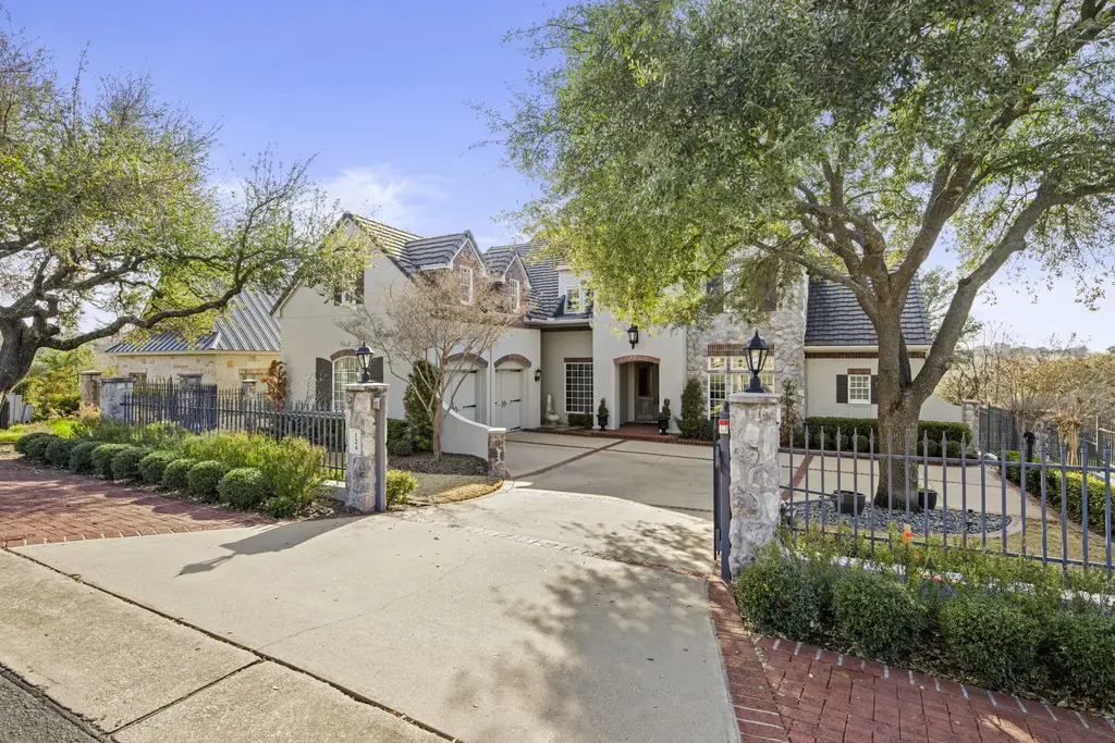 124 Florentine, Horseshoe Bay