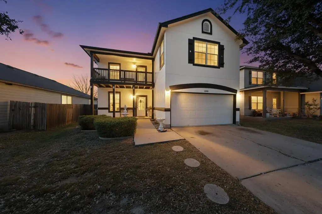 5816 Welsh Way, Del Valle
