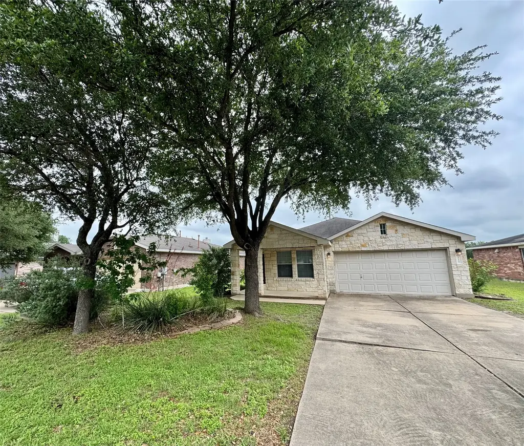 111 Salado Drive, Kyle