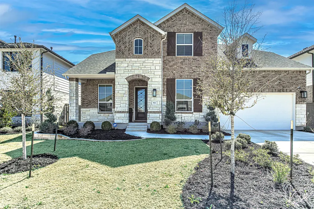 912 Rock Daisy Trail, Hutto