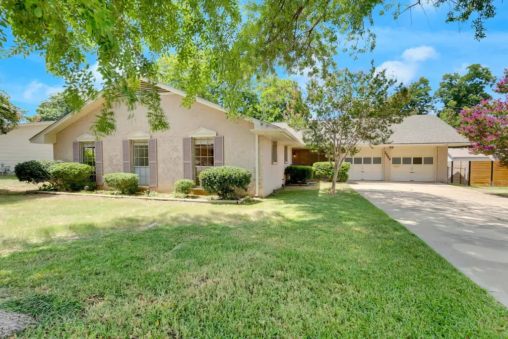 2609 Richcreek Road, Austin