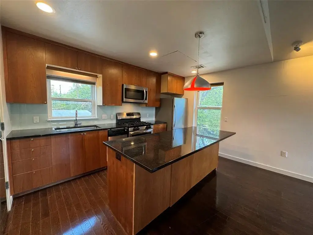 1208 E 2nd Street B, Austin