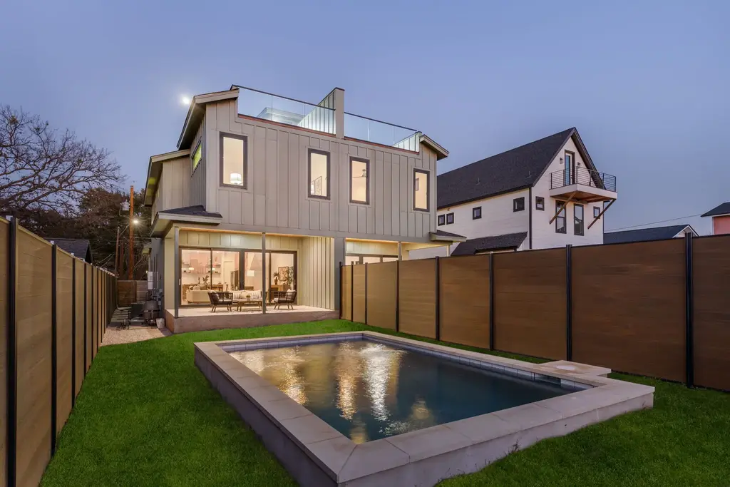 1610 Harvey 2, Austin
