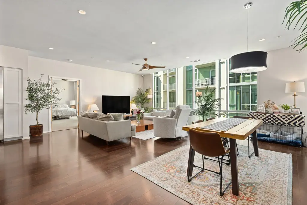 1600 Barton Springs Road 4401, Austin
