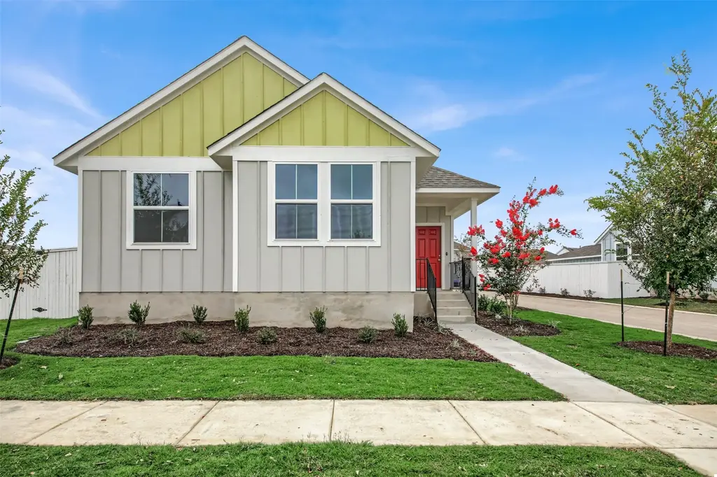 126 Huckleberry Lane, Elgin