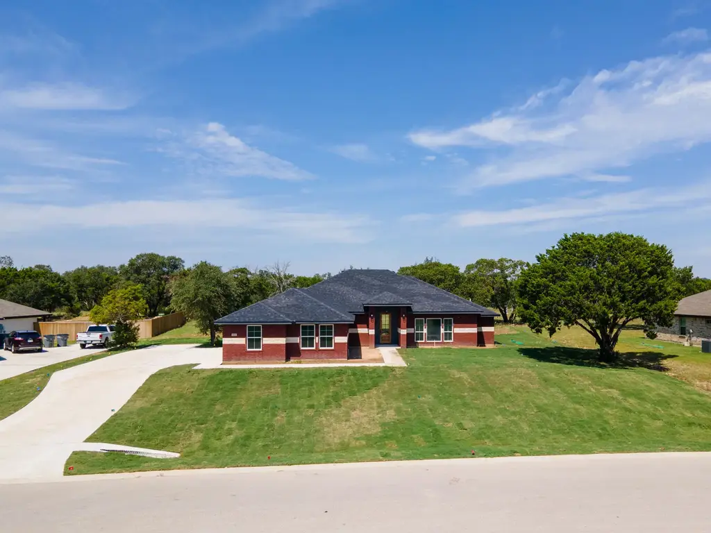 3025 Millhouse Road, Copperas Cove