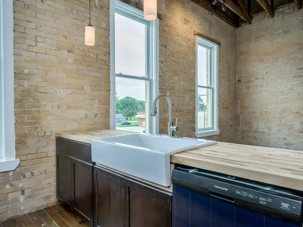 110 S Main Street 206, Elgin