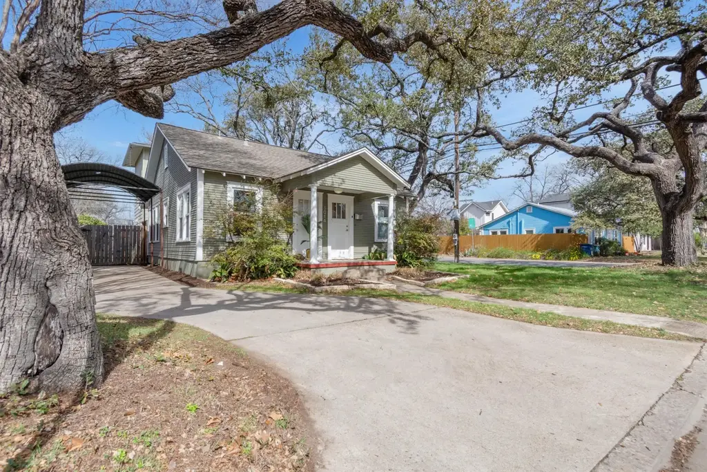 5014 Martin Avenue, Austin