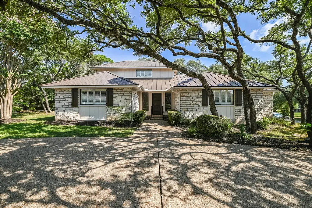 2002 Lakeway Boulevard, Lakeway