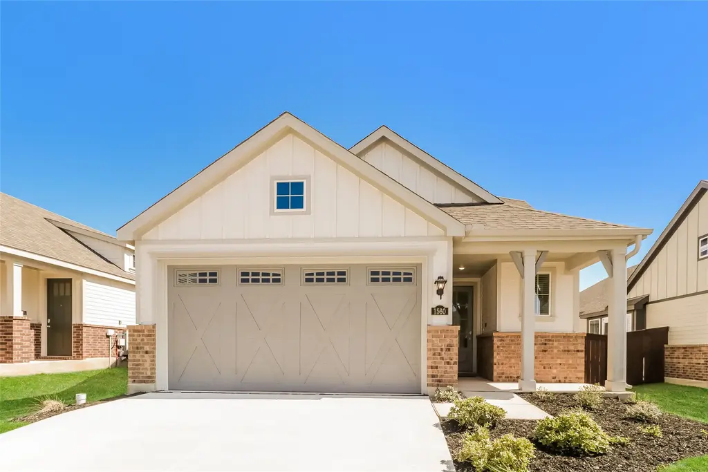1560 Mexican Heather Drive, Leander