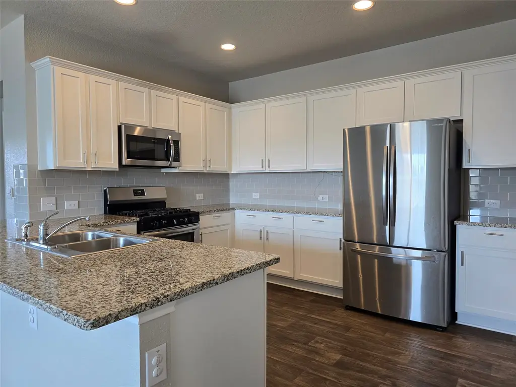 101 Stellamar Drive, Hutto