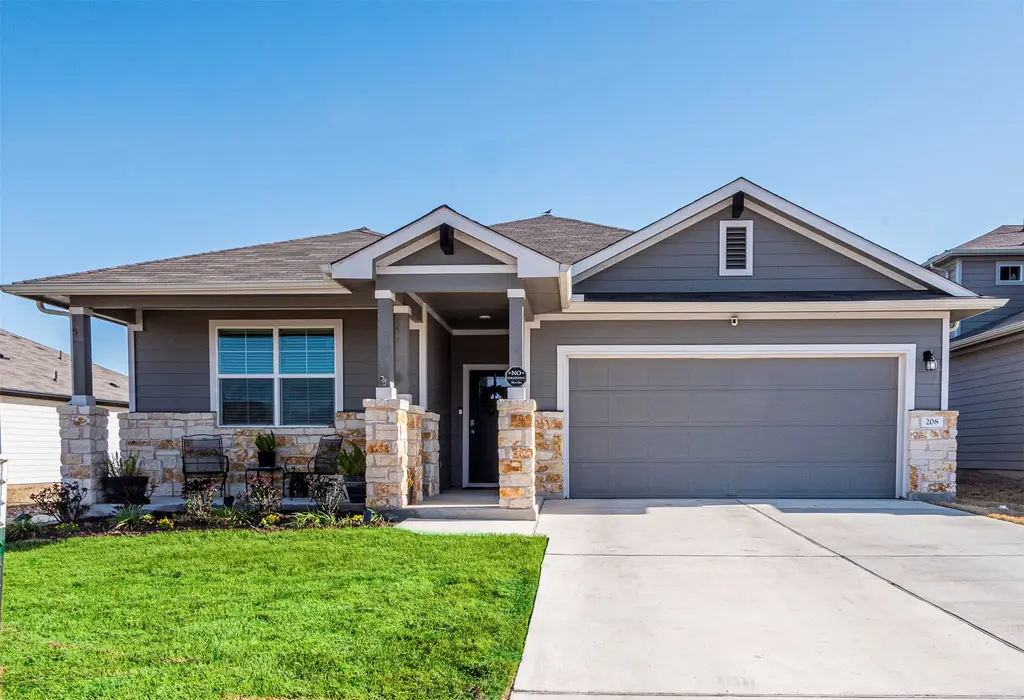 208 Greens Bayou Trail, Hutto