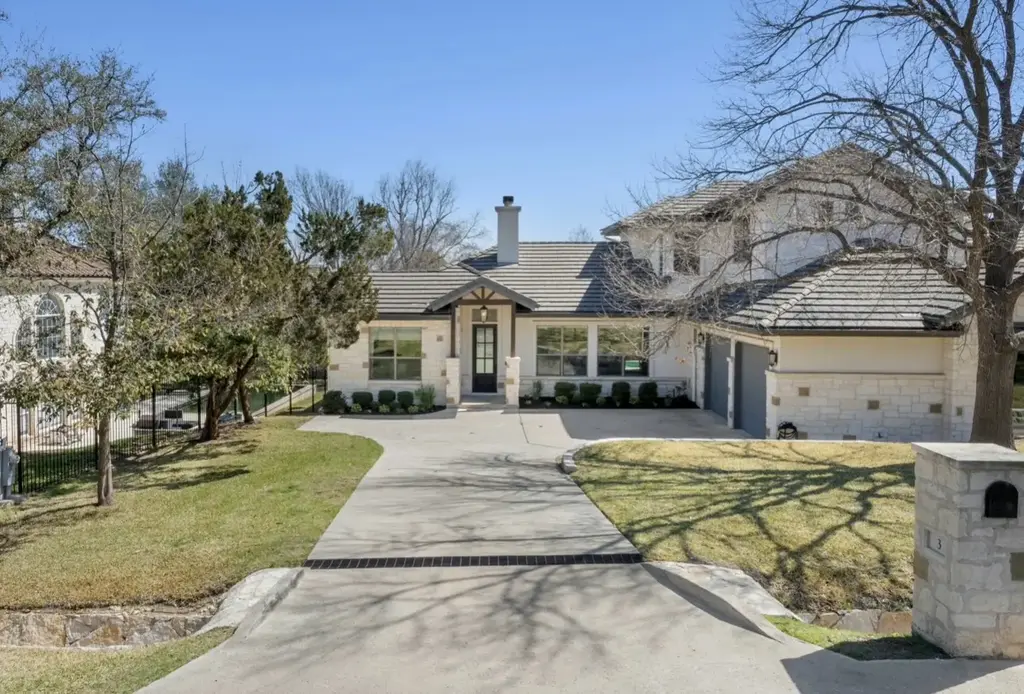 3 Camwood Trail, The Hills