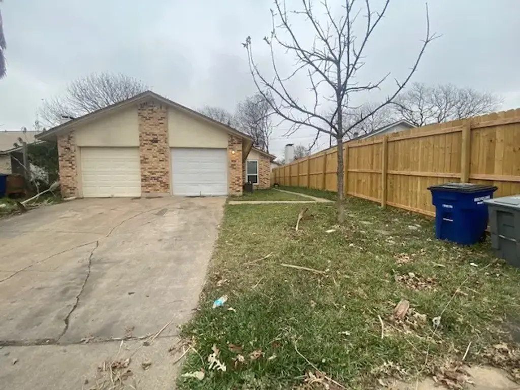 1016 Fieldwood Drive B, Austin