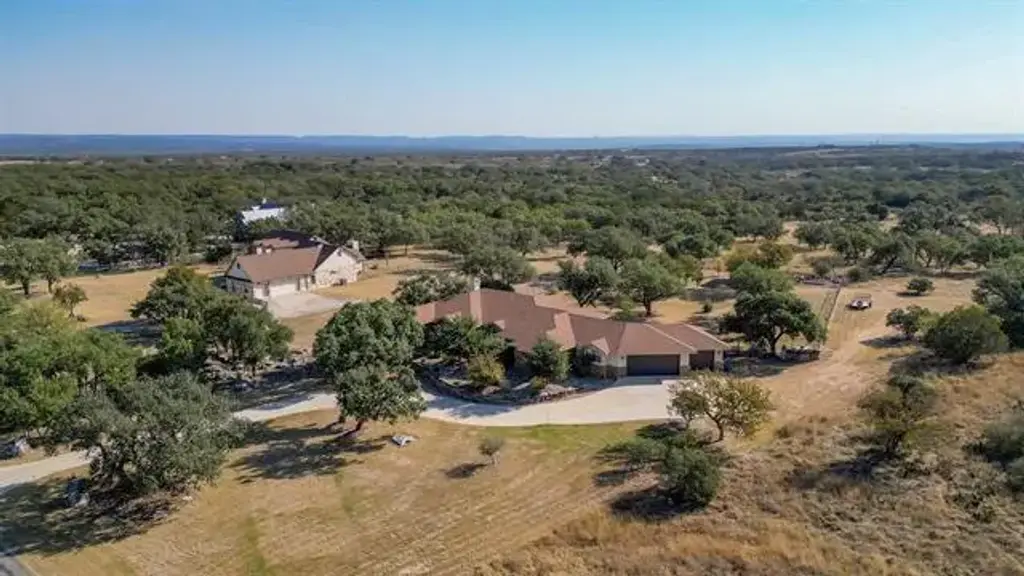 503 Vista View Trail, Spicewood