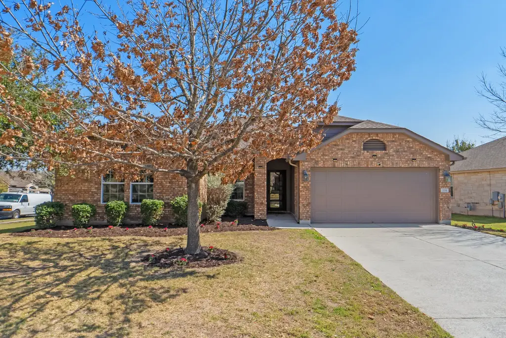 204 Hale Irwin Drive, Round Rock