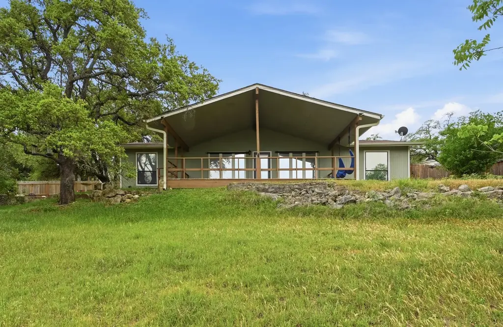 636 Galston Drive, Spicewood