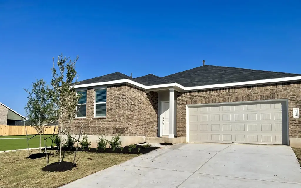 234 Magalia Lane, Kyle