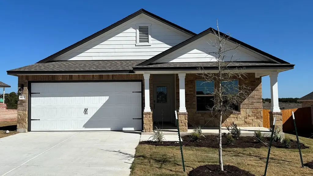 401 Creekfall Road, Burnet