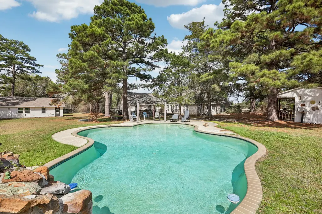105 Daisy Lane, Bastrop