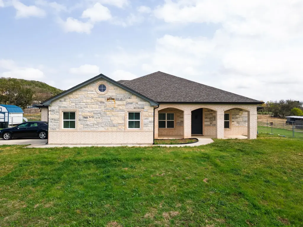 2662 Snow Road, Kempner