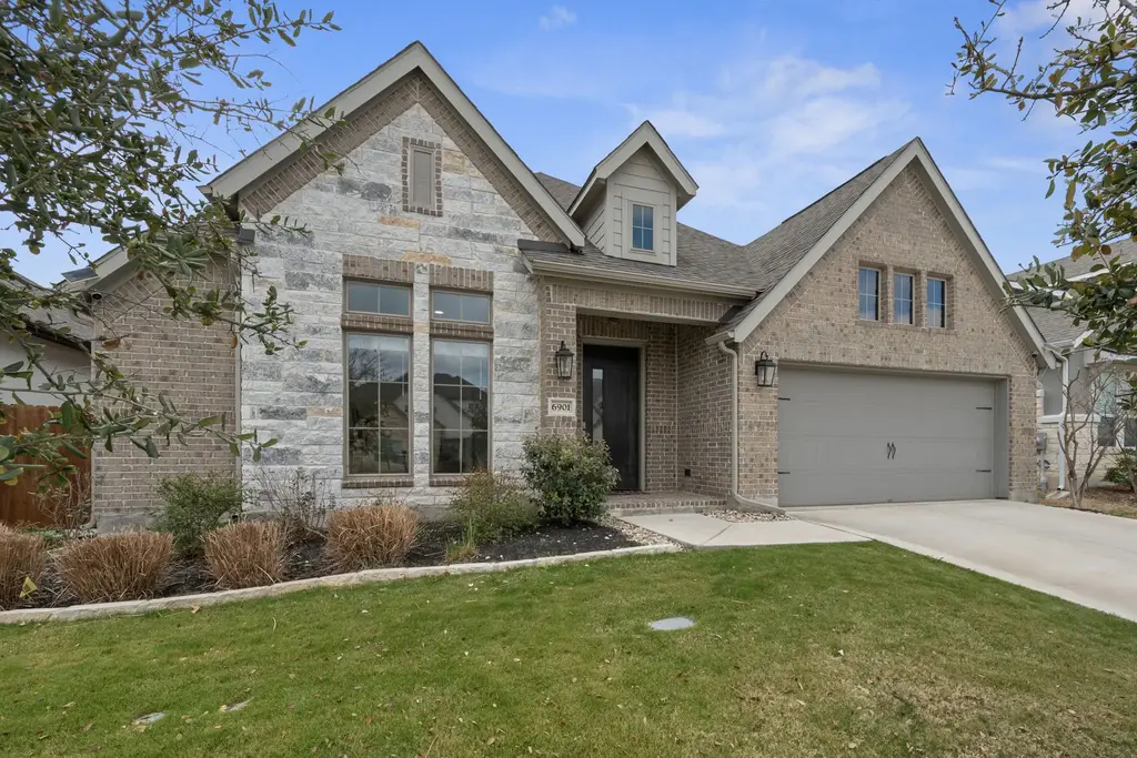 6901 Empresa Drive, Austin