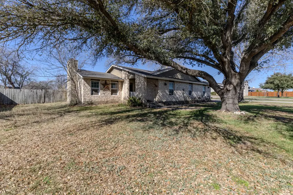 61 Family Circle, Hutto