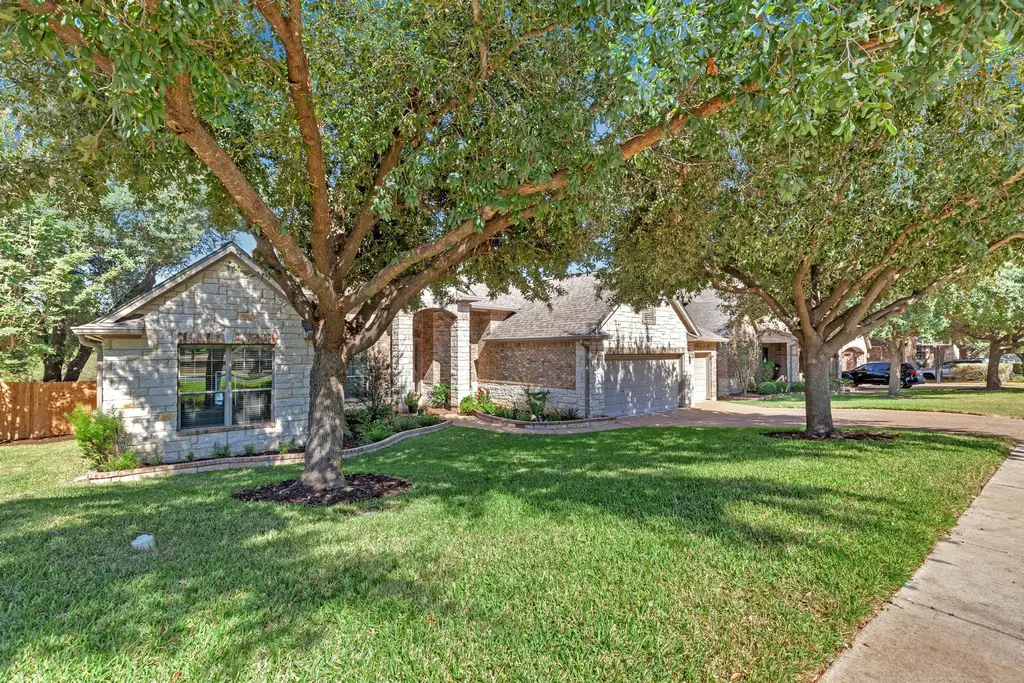 3526 Aquamarine Drive, Round Rock