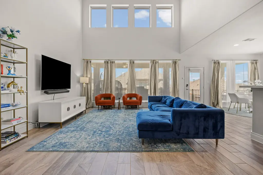 516 Honeybird Lane, Georgetown