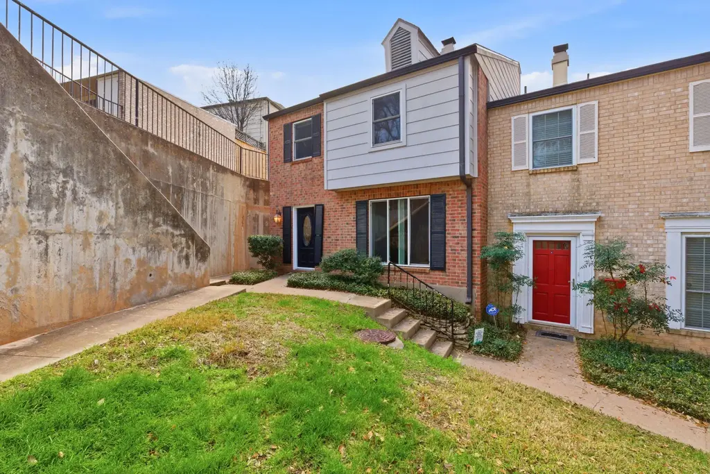 6631 Valleyside Road, Austin