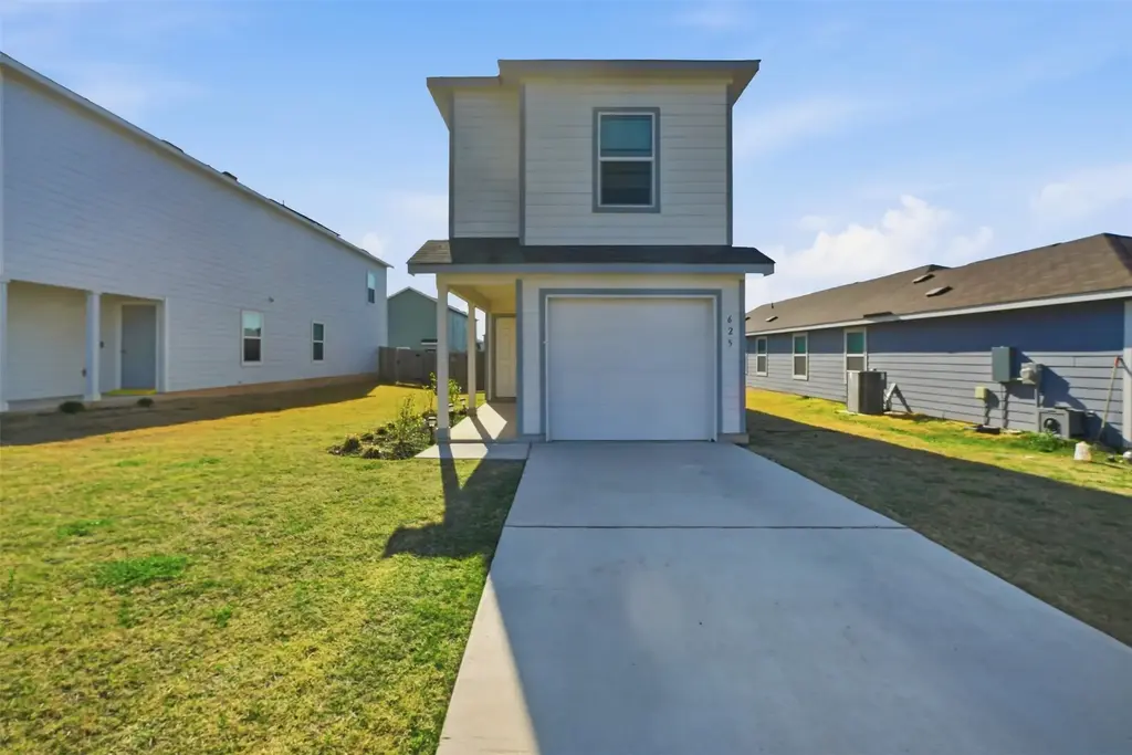 625 Marty Allen Loop, Jarrell