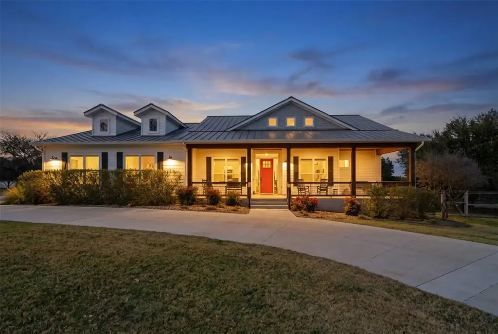 219 Skyline Road, Georgetown