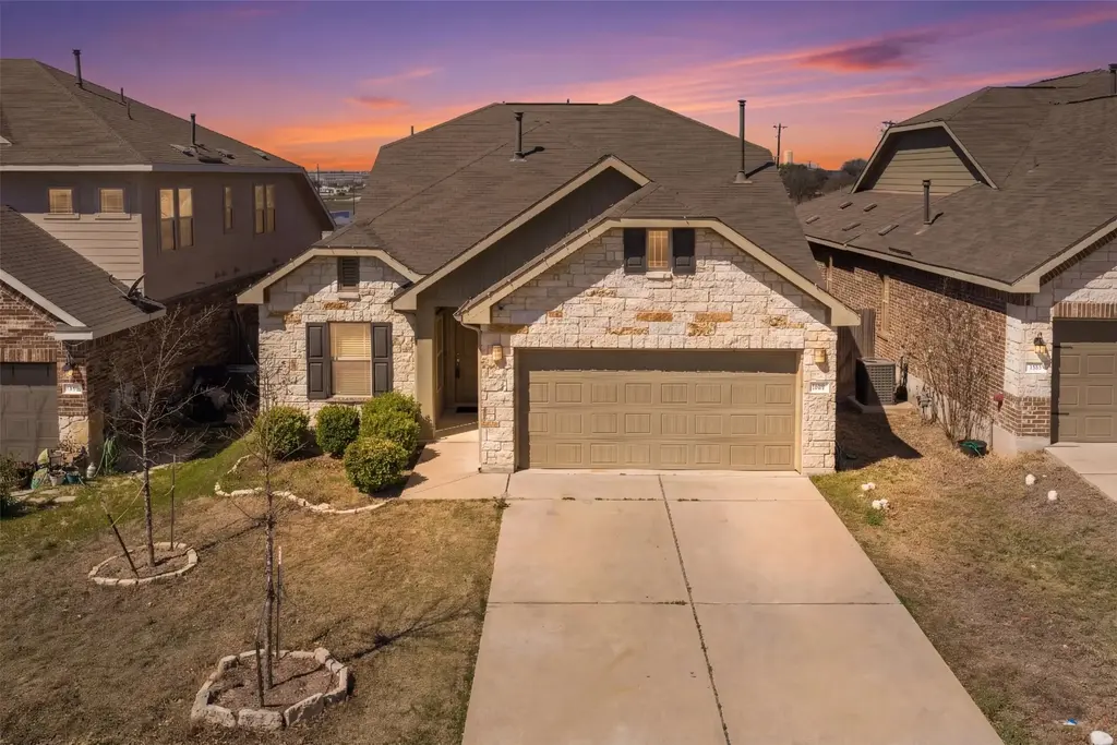 209 Shale Circle, Buda