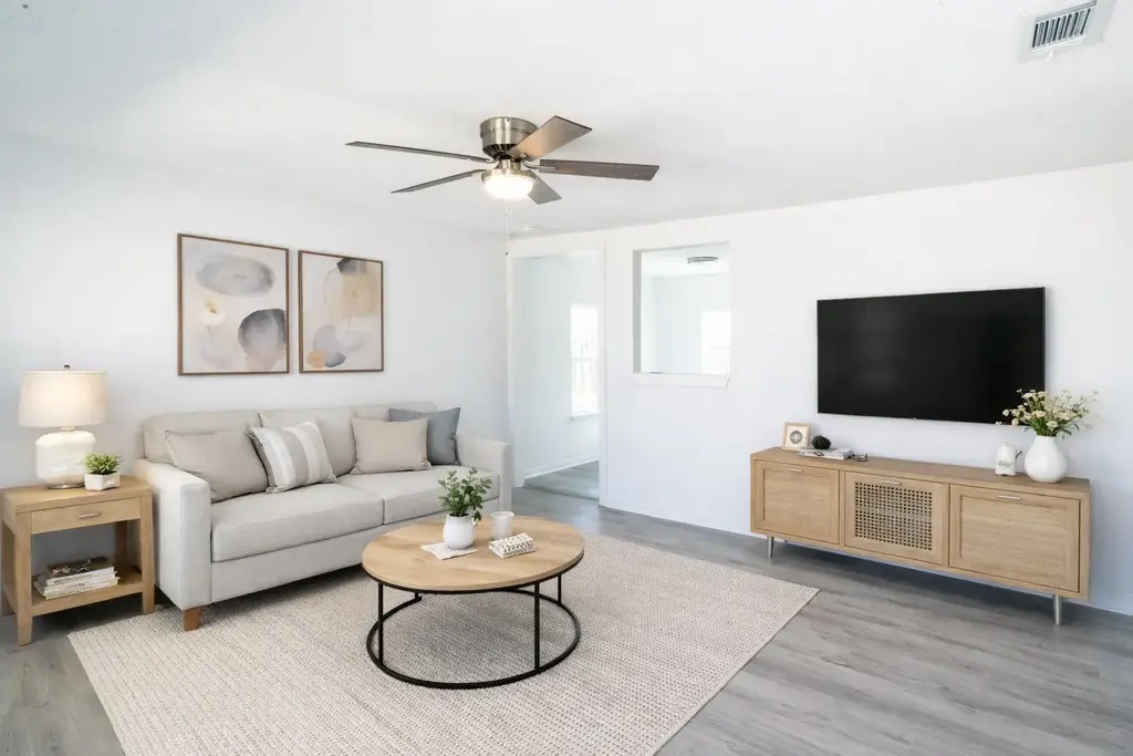 702 N 2nd Street, Copperas Cove