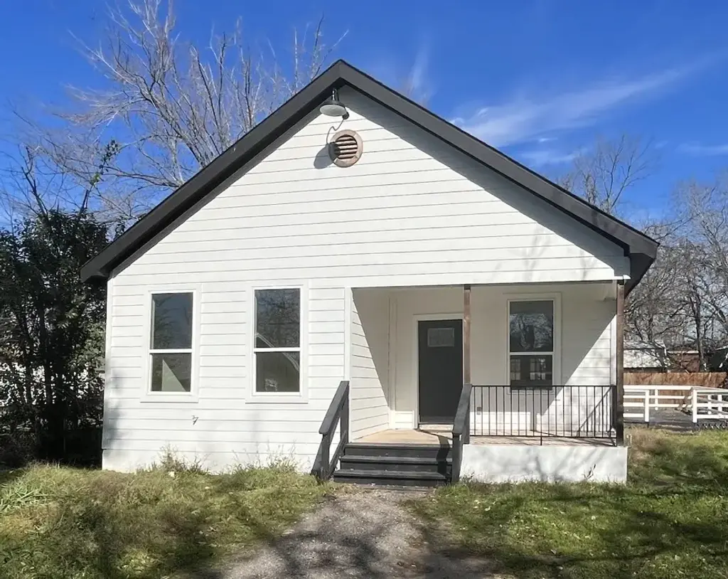 115 W Ila Street, Elgin