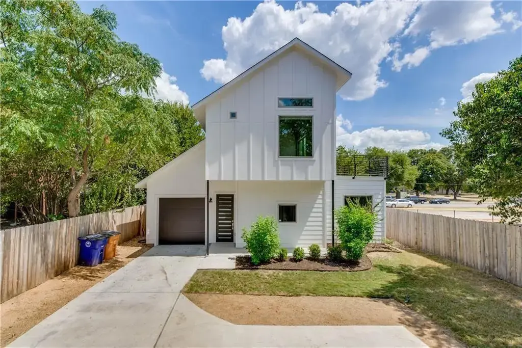 8411 Bowling Green Drive B, Austin